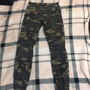 Camouflage joggers